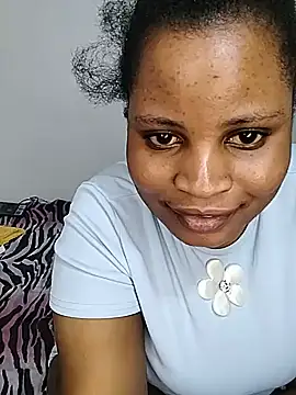 JuicyHoney 01 online show from May 27, 2026, 7:33 pm