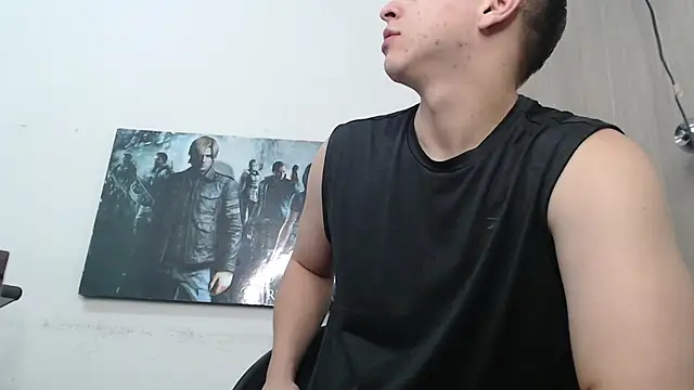 Snapshot of Draco_boy chatting on June 17, 2026, 11:05 pm Draco boy online show from June 17, 2026, 11:05 pm