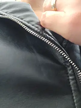 Snapshot of MILFBARBY chatting on October 12, 2025, 7:18 am MILFBARBY online show from October 12, 2025, 7:18 am