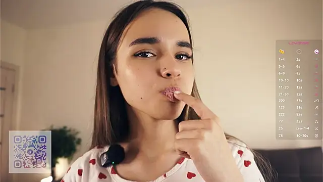 Snapshot of WendiPrier chatting on May 19, 2026, 5:14 am WendiPrier online show from May 19, 2026, 5:14 am
