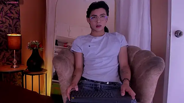 tian sex online show from June 20, 2026, 8:44 pm