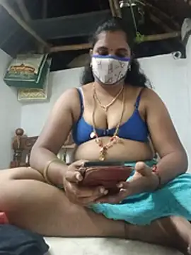 Tamil-shivani95 online show from June 17, 2026, 5:25 pm