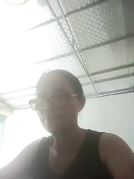 Snapshot of Vieekee chatting on June 25, 2026, 7:13 am Vieekee online show from June 25, 2026, 7:13 am