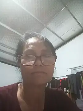 Snapshot of Vieekee chatting on June 27, 2026, 12:55 pm Vieekee online show from June 27, 2026, 12:55 pm