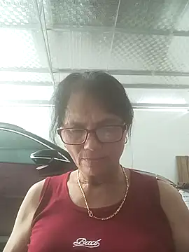 Snapshot of Vieekee chatting on July 7, 2026, 5:54 am Vieekee online show from July 7, 2026, 5:54 am