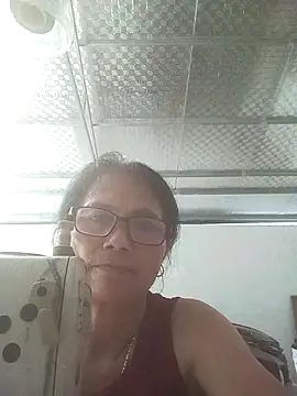 Snapshot of Vieekee chatting on July 7, 2026, 7:23 am Vieekee online show from July 7, 2026, 7:23 am
