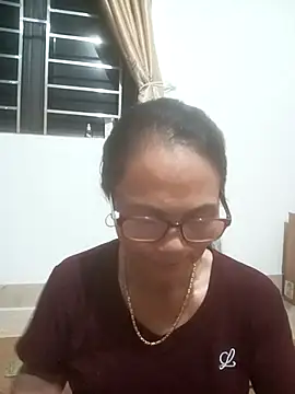 Snapshot of Vieekee chatting on July 8, 2026, 1:04 pm Vieekee online show from July 8, 2026, 1:04 pm