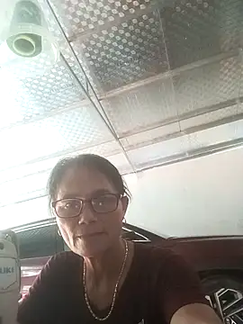 Snapshot of Vieekee chatting on July 25, 2026, 10:13 am Vieekee online show from July 25, 2026, 10:13 am