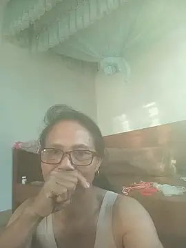 Snapshot of Vieekee chatting on July 26, 2026, 10:22 am Vieekee online show from July 26, 2026, 10:22 am