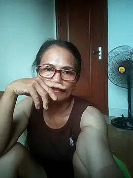 Snapshot of Vieekee chatting on July 30, 2026, 10:14 am Vieekee online show from July 30, 2026, 10:14 am