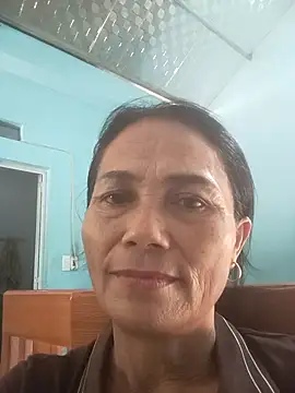 Snapshot of Vieekee chatting on August 3, 2026, 6:23 am Vieekee online show from August 3, 2026, 6:23 am