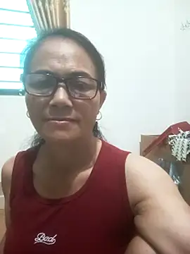 Snapshot of Vieekee chatting on August 3, 2026, 11:08 pm Vieekee online show from August 3, 2026, 11:08 pm