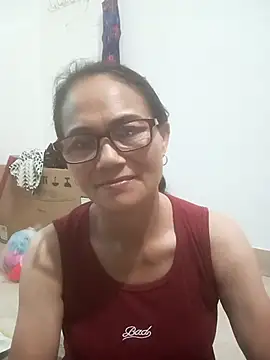 Snapshot of Vieekee chatting on August 4, 2026, 11:13 am Vieekee online show from August 4, 2026, 11:13 am