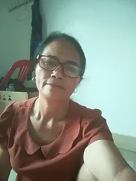 Snapshot of Vieekee chatting on August 7, 2026, 3:30 am Vieekee online show from August 7, 2026, 3:30 am