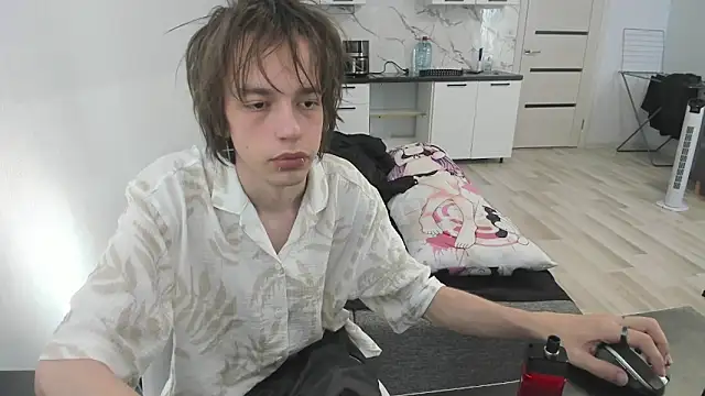 Nolan Sagee online show from June 13, 2026, 5:16 am