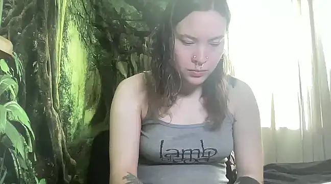 Snapshot of mo0ngoddess chatting on February 19, 2025, 10:53 pm mo0ngoddess online show from February 19, 2025, 10:53 pm
