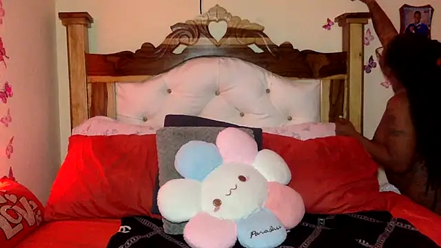 creamyamber online show from May 3, 2026, 10:05 pm
