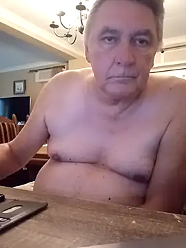 Snapshot of edje59a chatting on September 25, 2025, 6:17 am edje59a online show from September 25, 2025, 6:17 am