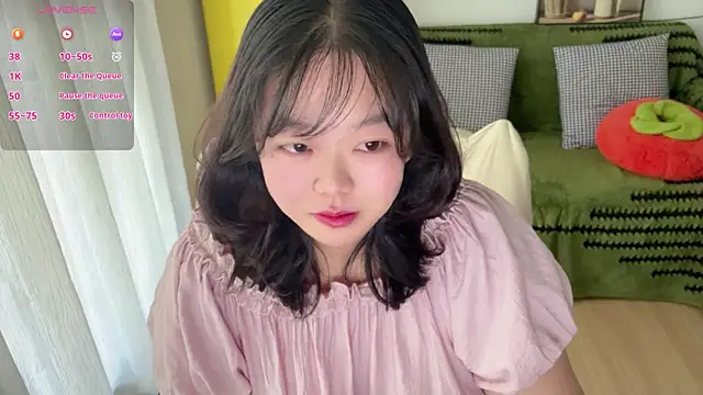 Snapshot of 0lina0 chatting on July 30, 2026, 8:35 am 0lina0 online show from July 30, 2026, 8:35 am