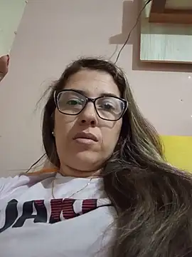sweet tifani online show from May 17, 2026, 9:33 pm
