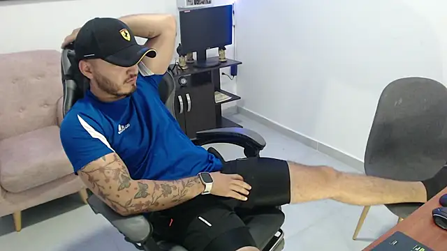 Thiago 420 online show from May 27, 2026, 2:19 am