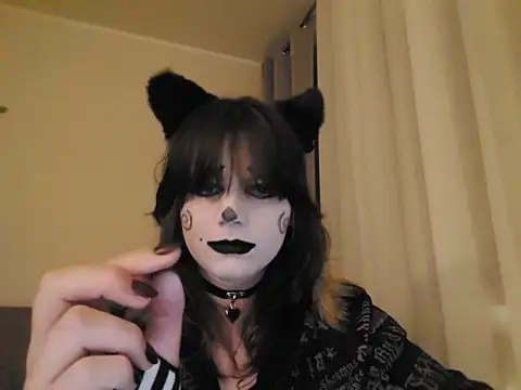 Meili420 online show from May 11, 2026, 8:17 pm