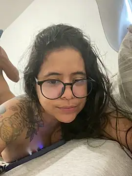 MarianaAraujoBasile online show from June 8, 2026, 5:24 pm