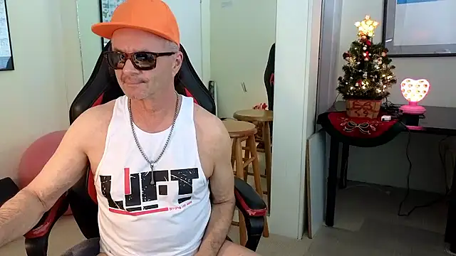 hotdadbod online show from December 8, 2024, 9:08 pm