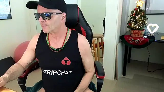 hotdadbod online show from December 19, 2024, 9:17 pm
