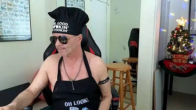 hotdadbod online show from December 27, 2024, 9:32 pm