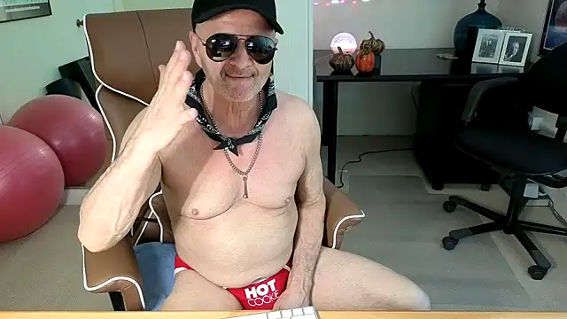 Snapshot of hotdadbod chatting on November 3, 2025, 9:27 pm hotdadbod online show from November 3, 2025, 9:27 pm