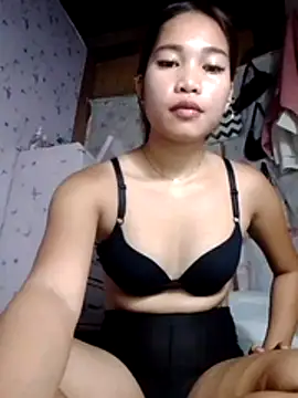 hottie zaira online show from June 24, 2026, 10:36 am