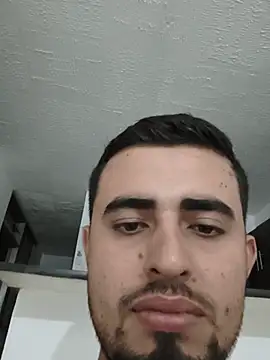 Snapshot of Alejo10051 chatting on May 25, 2026, 12:49 am Alejo10051 online show from May 25, 2026, 12:49 am