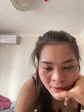 Snapshot of Lucky_xiao chatting on June 4, 2026, 2:17 am Lucky xiao online show from June 4, 2026, 2:17 am