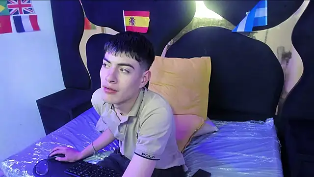andylol330 online show from July 21, 2026, 5:54 am
