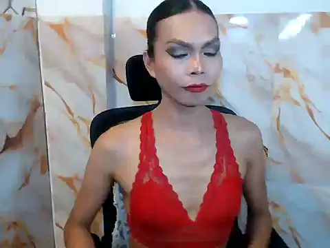 Serenamarqueza online show from June 24, 2026, 5:23 pm