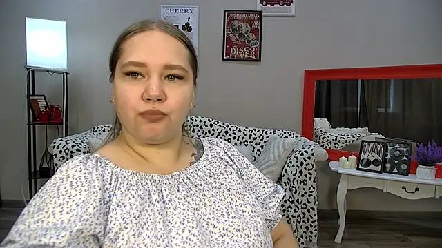 DianaKristol online show from June 9, 2026, 6:14 am