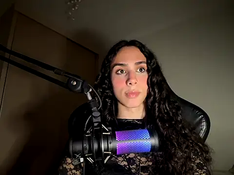 marquezaaa online show from May 20, 2026, 1:34 am