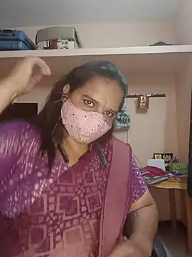 pirainilla online show from June 28, 2026, 2:01 pm