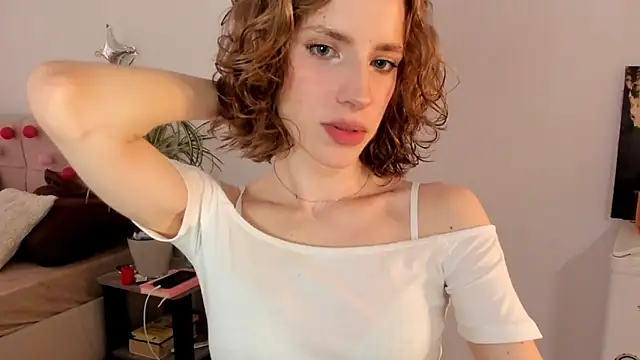 imogensy online show from June 14, 2026, 2:19 pm