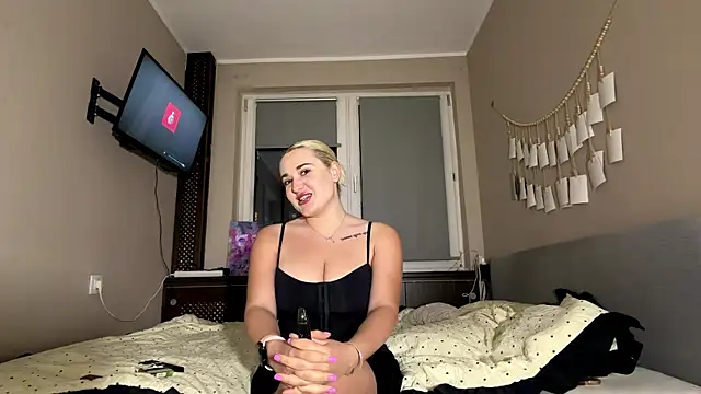 Snapshot of SidneySe chatting on May 12, 2026, 8:06 pm SidneySe online show from May 12, 2026, 8:06 pm