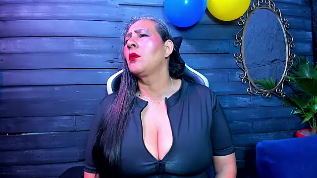 Victoria kyler online show from June 19, 2026, 3:22 am