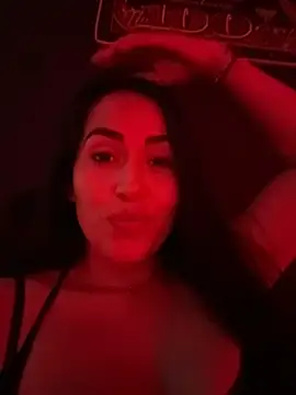 areviklusine1 online show from June 12, 2026, 11:25 pm