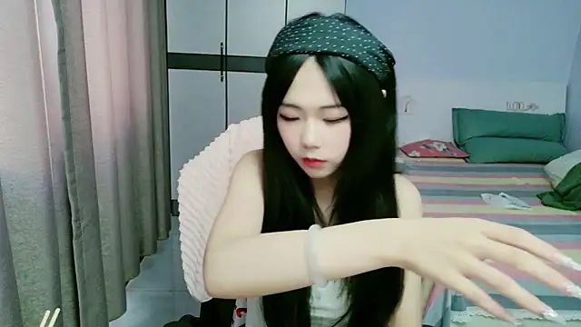 xiaoxiaoyu030 online show from June 7, 2026, 7:23 am