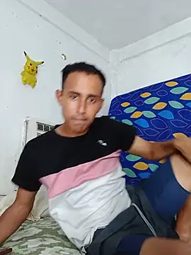 Alextorin18 online show from July 8, 2026, 7:29 pm