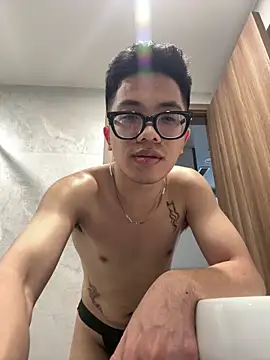 TienMinh233 online show from May 14, 2026, 10:55 am