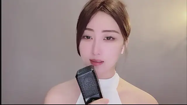Aner333 online show from June 23, 2026, 1:09 pm