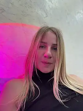 AnnaMist  online show from July 2, 2026, 6:36 pm