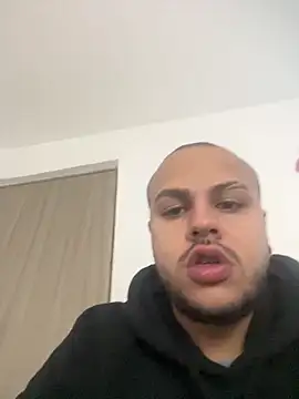ladyandnico online show from June 11, 2026, 12:36 pm