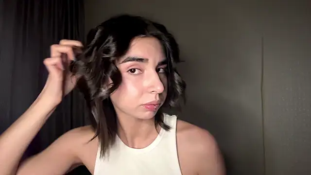 JessiaRuezga online show from June 22, 2026, 12:24 pm
